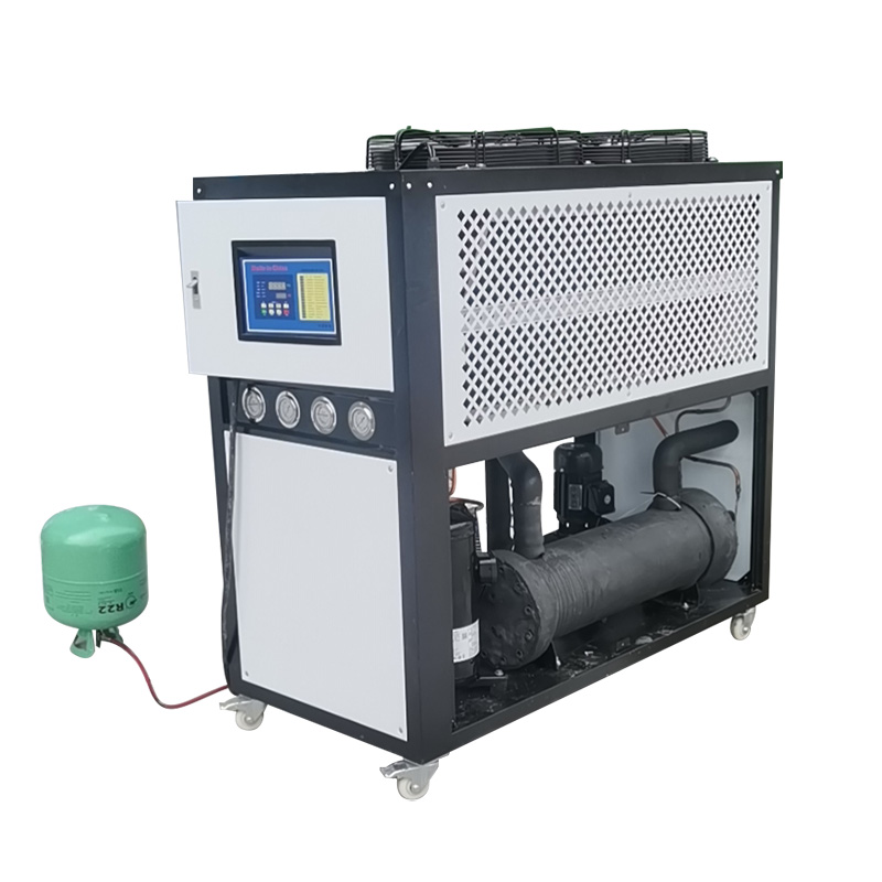 Quid sunt factores qui pressionem systematis refrigerationis afficiunt?