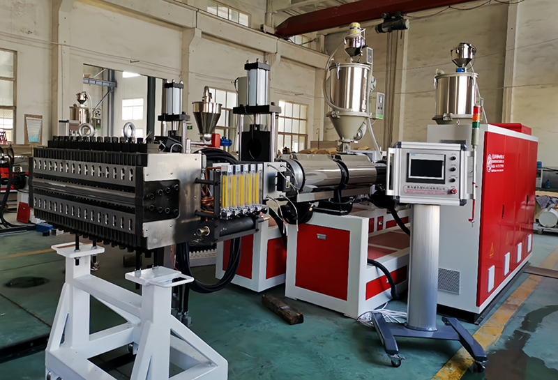 Munus industriae chillers in plastic machinery